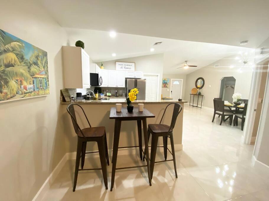 Spacious Home Near Downtown & The Beach Delray Beach Zewnętrze zdjęcie